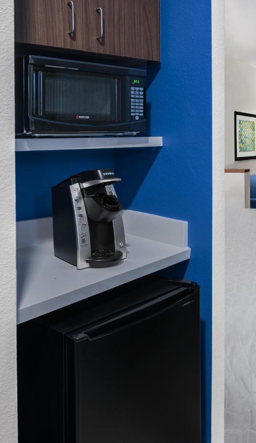 Holiday Inn Express & Suites Bryan - College Station By Ihg Екстер'єр фото