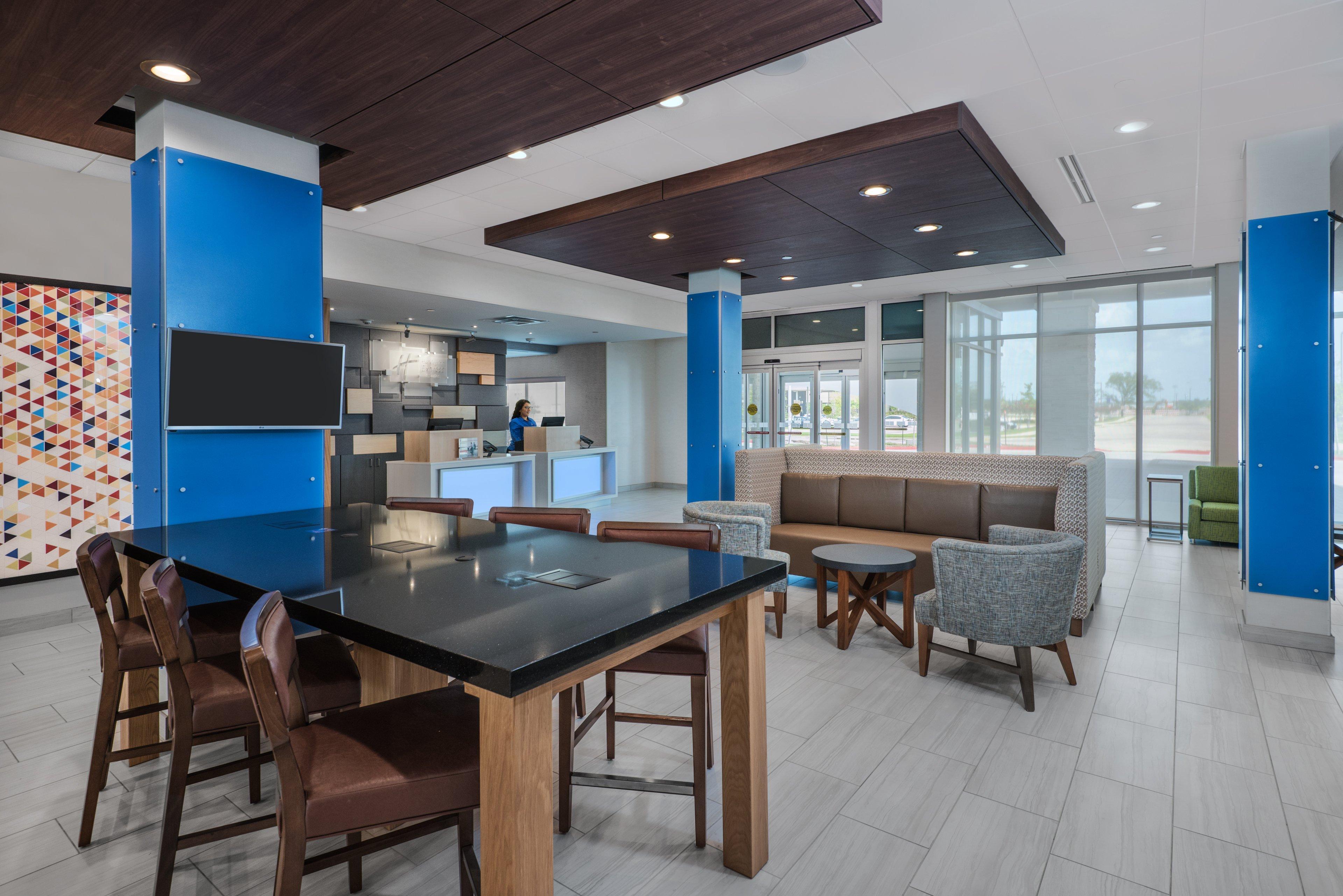 Holiday Inn Express & Suites Bryan - College Station By Ihg Екстер'єр фото